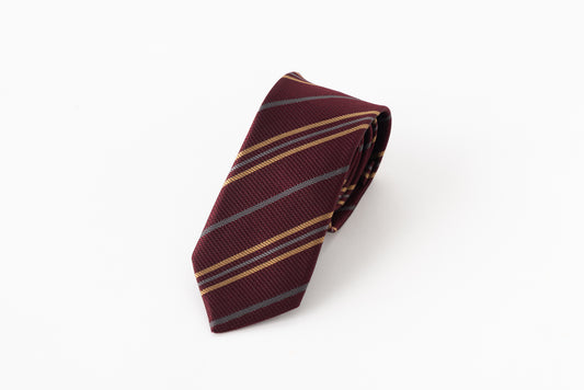 女性骨格に合わせたネクタイ